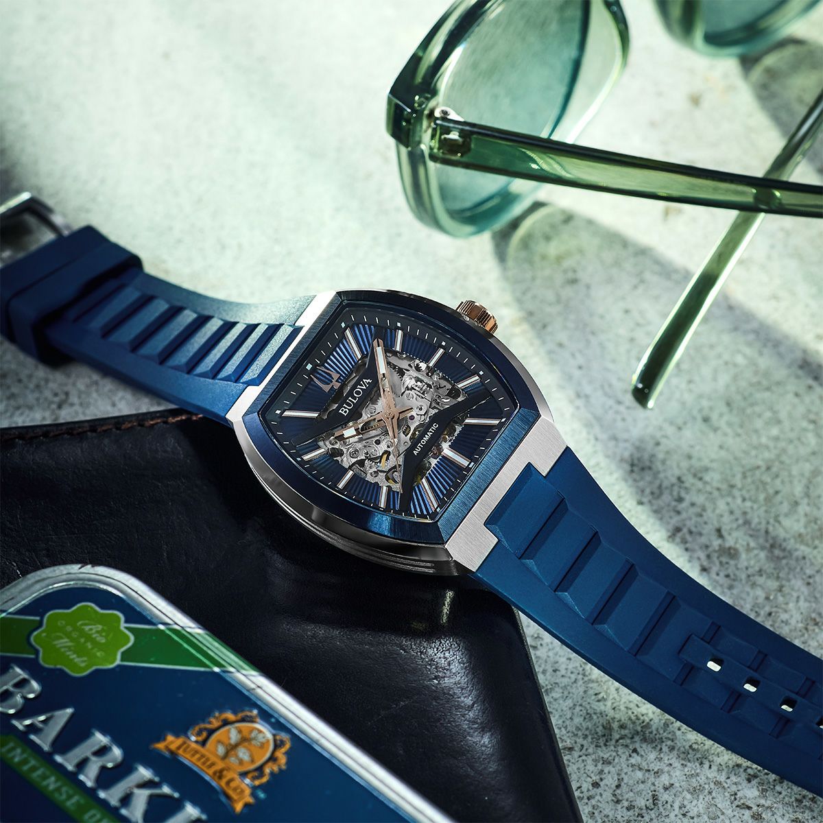 クラシック マキナ 98A318 | BULOVA（ブローバ）ジャパン公式サイト